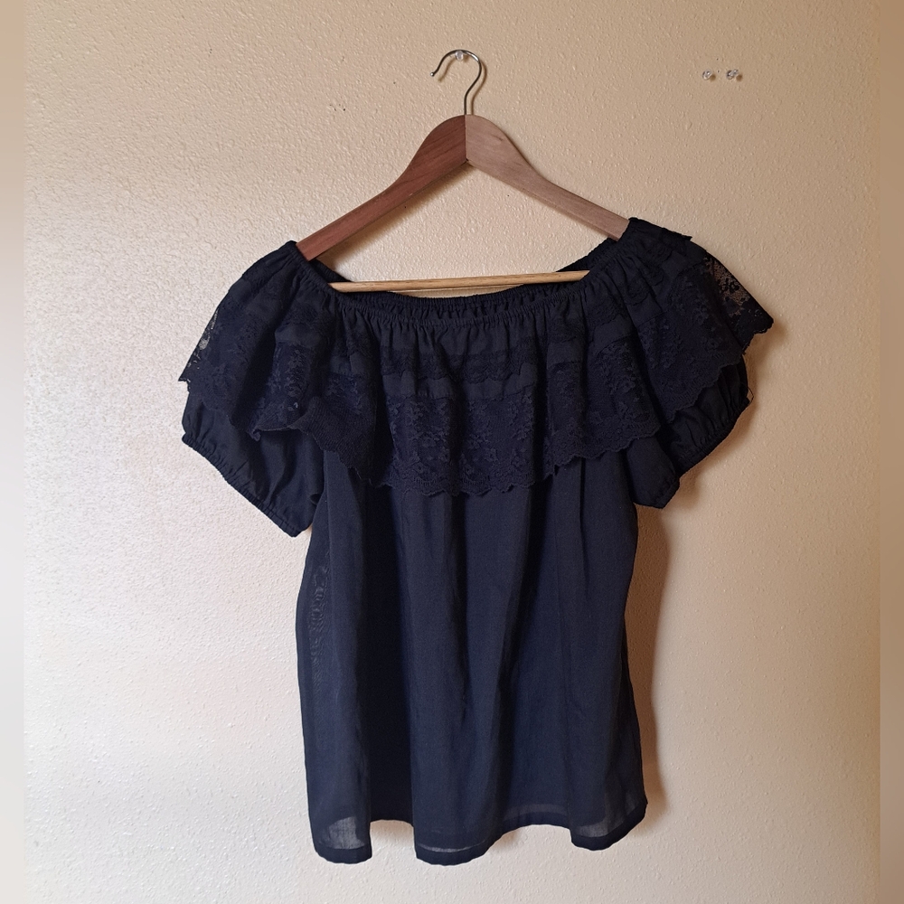 Vintage peasant lace top